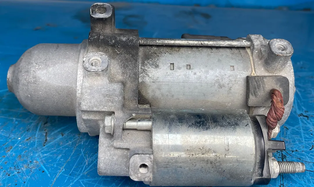 Starter motor - 2020 Chevrolet Traverse LT Cloth