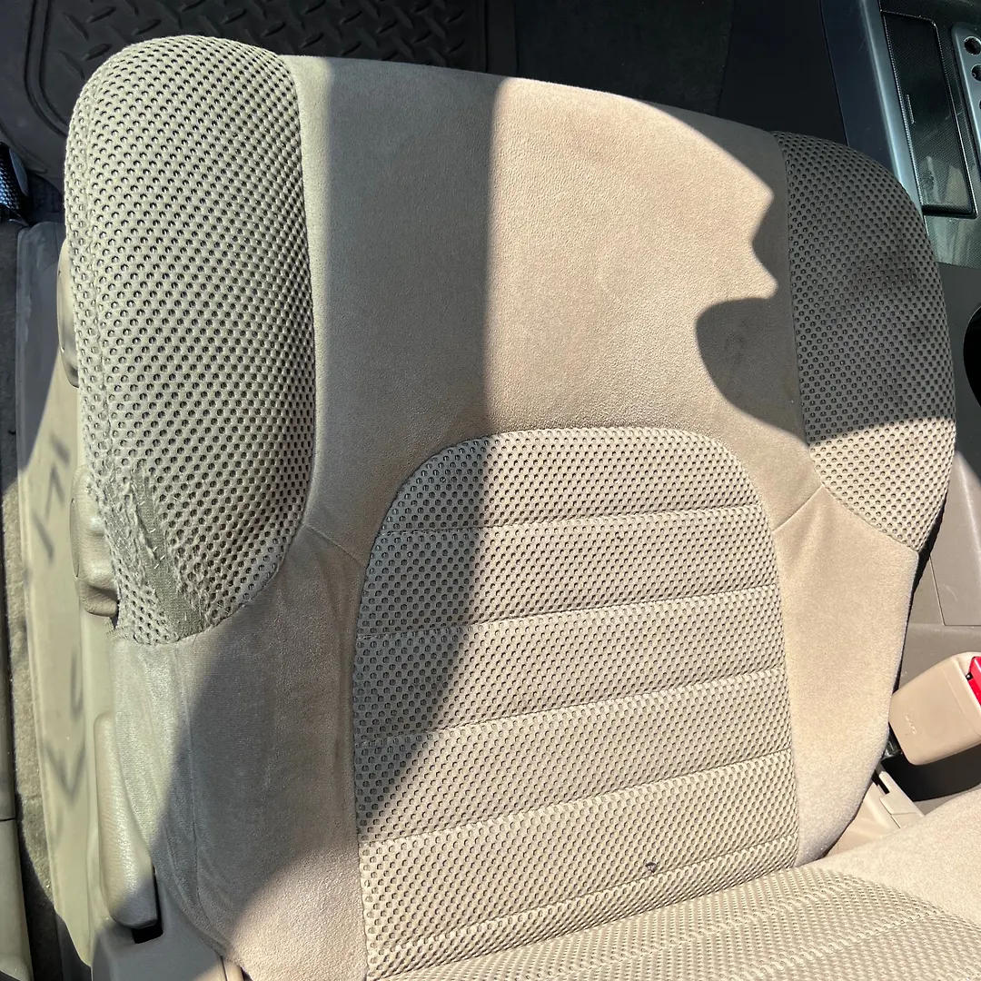 Front Seat (LHS) - 2011 Nissan Pathfinder 4.0