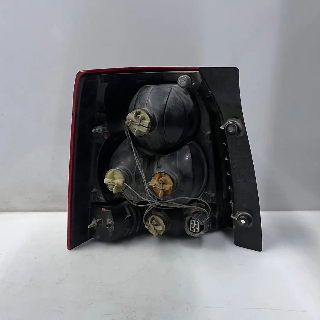 Tail Light (RH) - 2009 Land Rover LR2