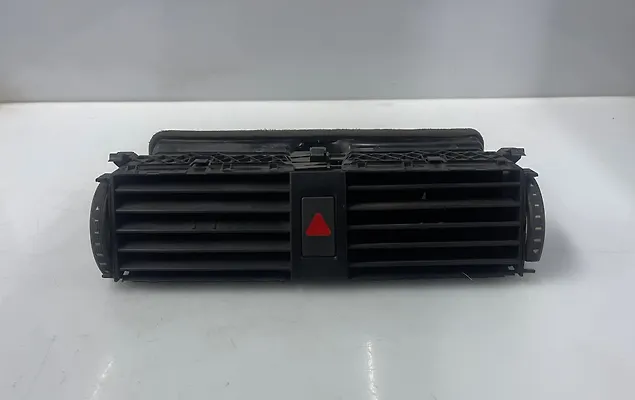 AC Grille  - 2011 Volkswagen Jetta