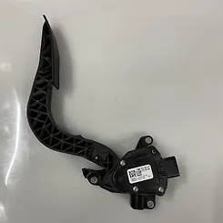 Accelerator pedal - 2019 Chevrolet Traverse LT