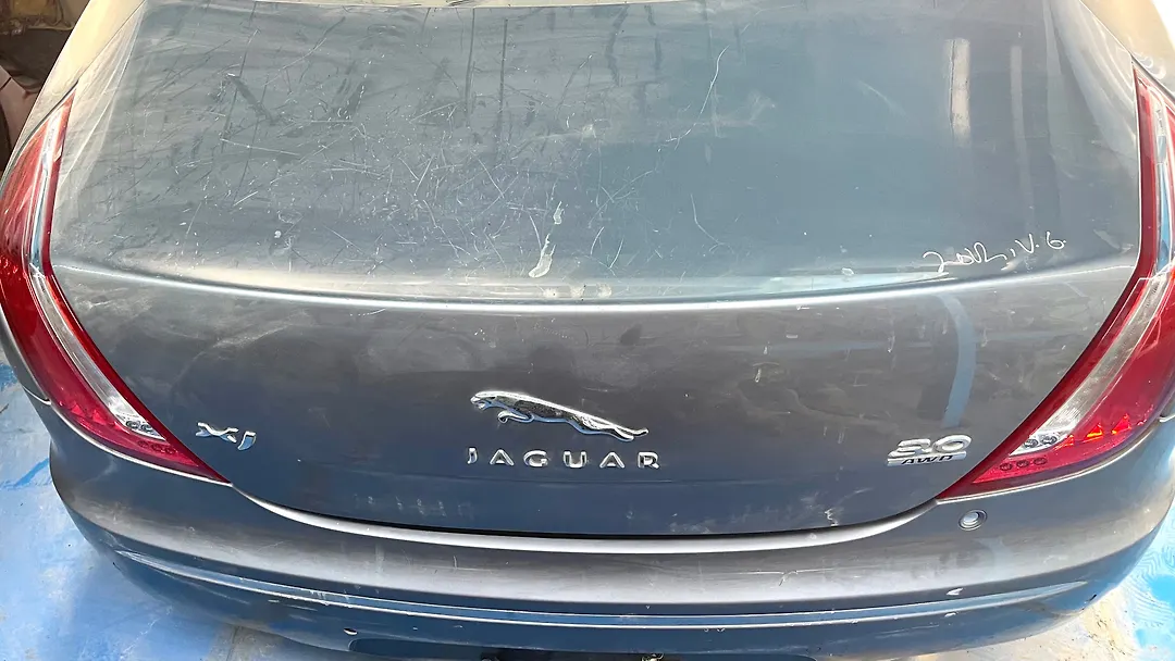 Trunk - 2013 Jaguar XJ