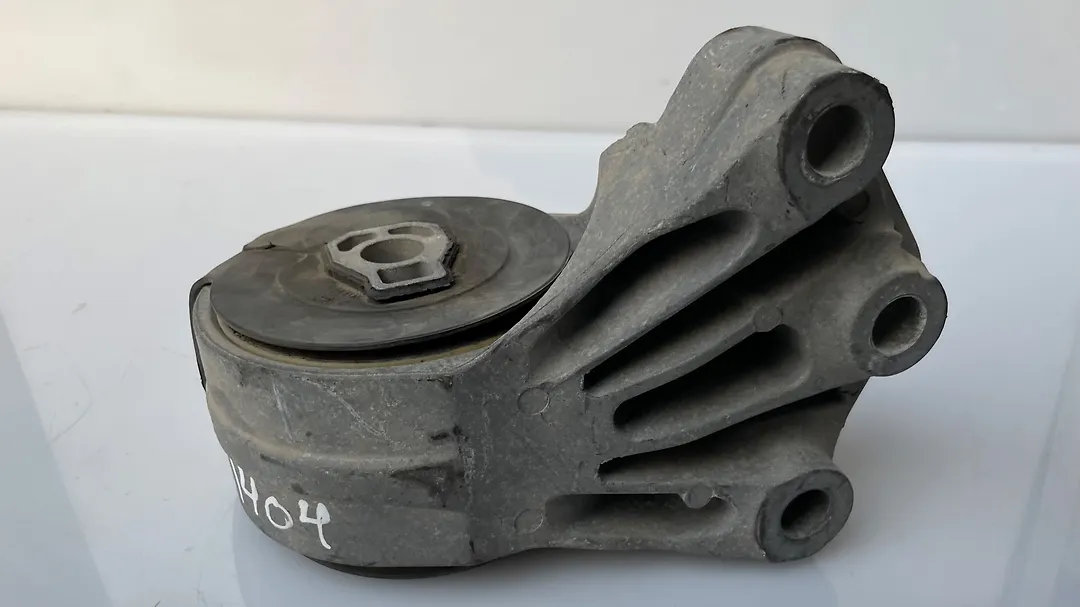 Mount (Gear) - 2010 GMC Terrain SLT
