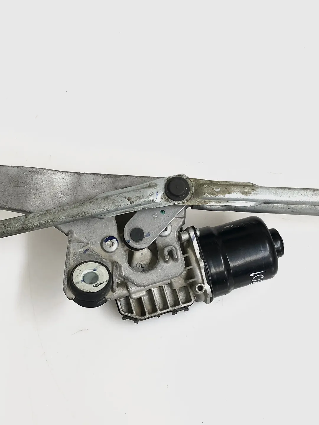Windshield wiper motor - 2020 Ford Explorer XLT
