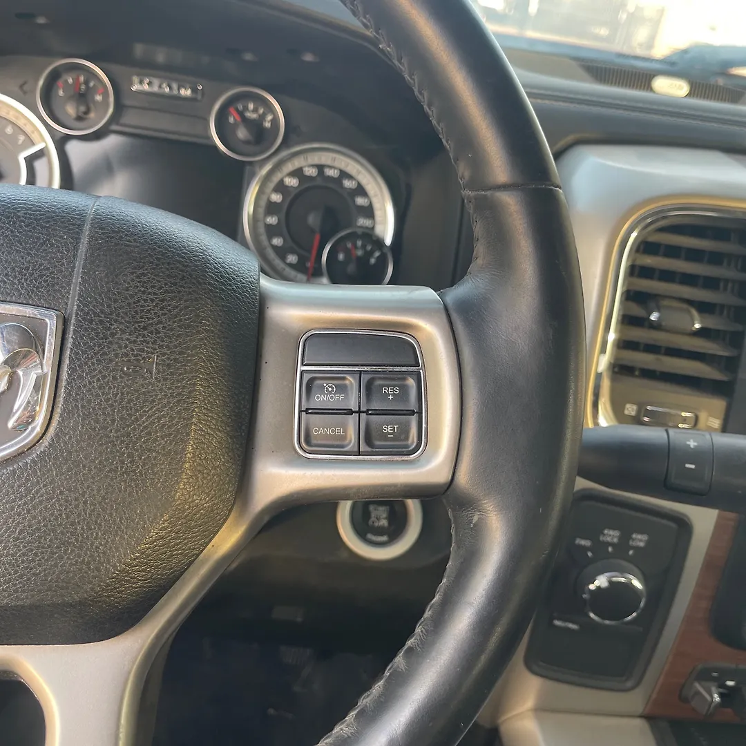 Steering Wheel - 2015 RAM 2500 Laramie