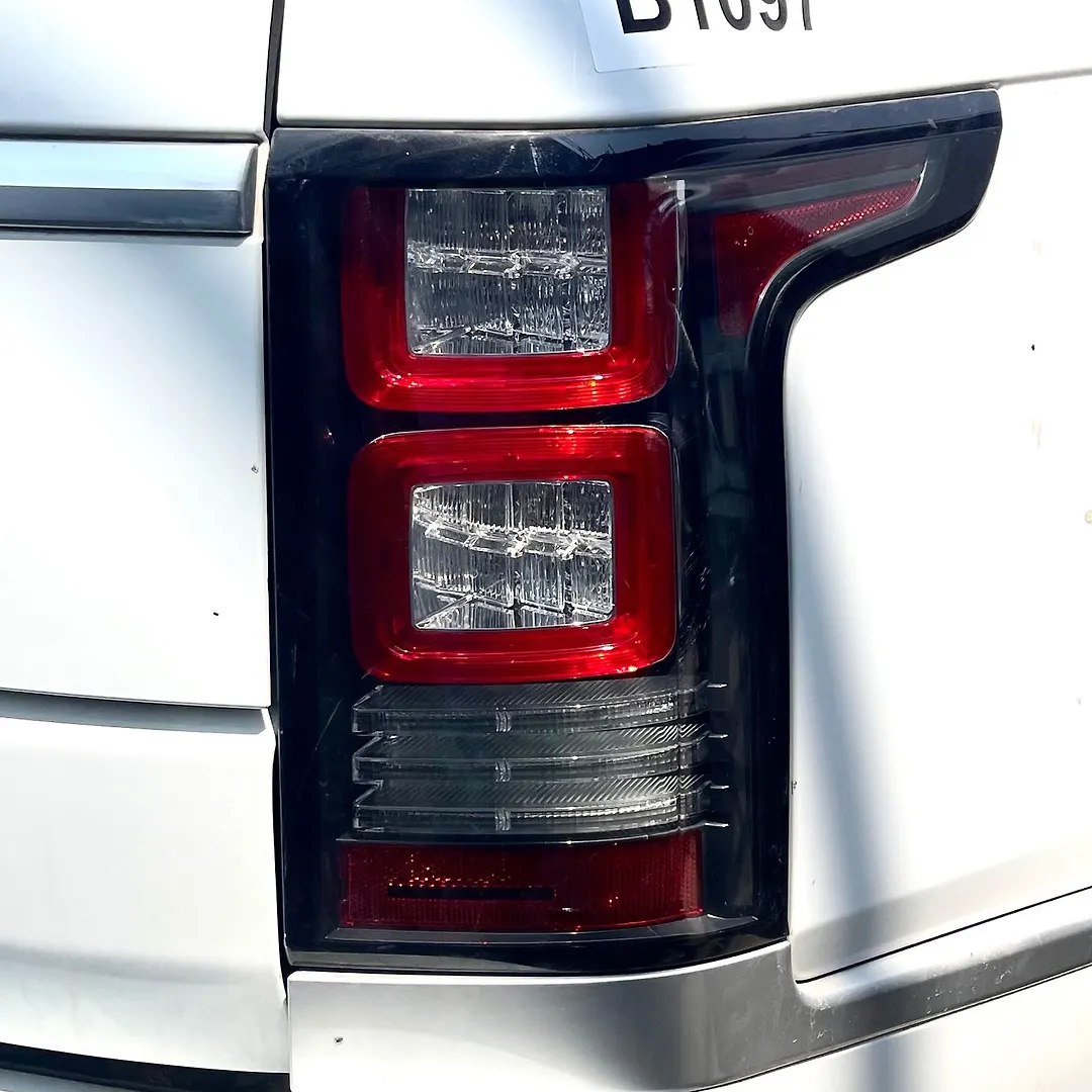 Tail Light (RH) - 2013 Land Rover RANGE ROVER VOGUE