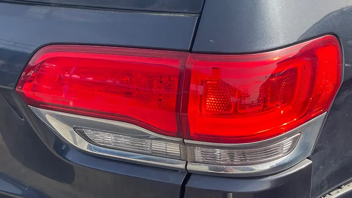 Tail Light (RH) - 2014 Jeep Grand Cherokee OVERLAND
