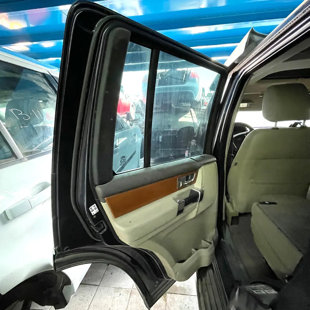 Door (LHB) - 2014 Land Rover LR4
