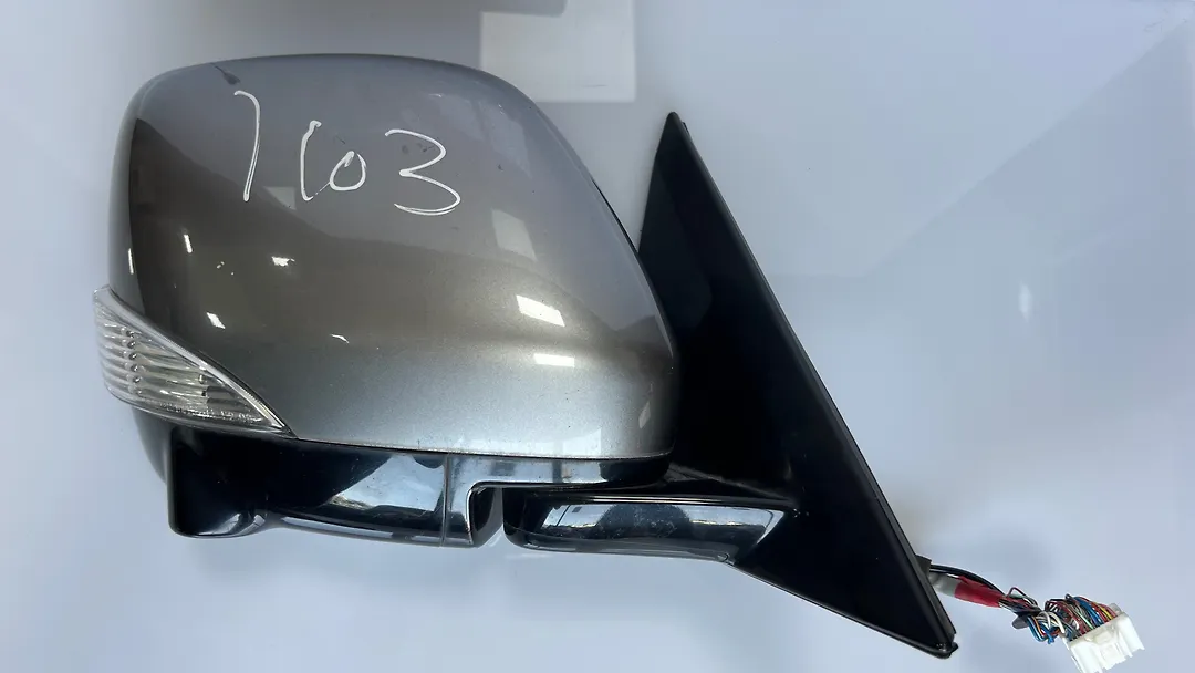 Side Mirror (RH) - 2011 Infiniti QX56 5.6i