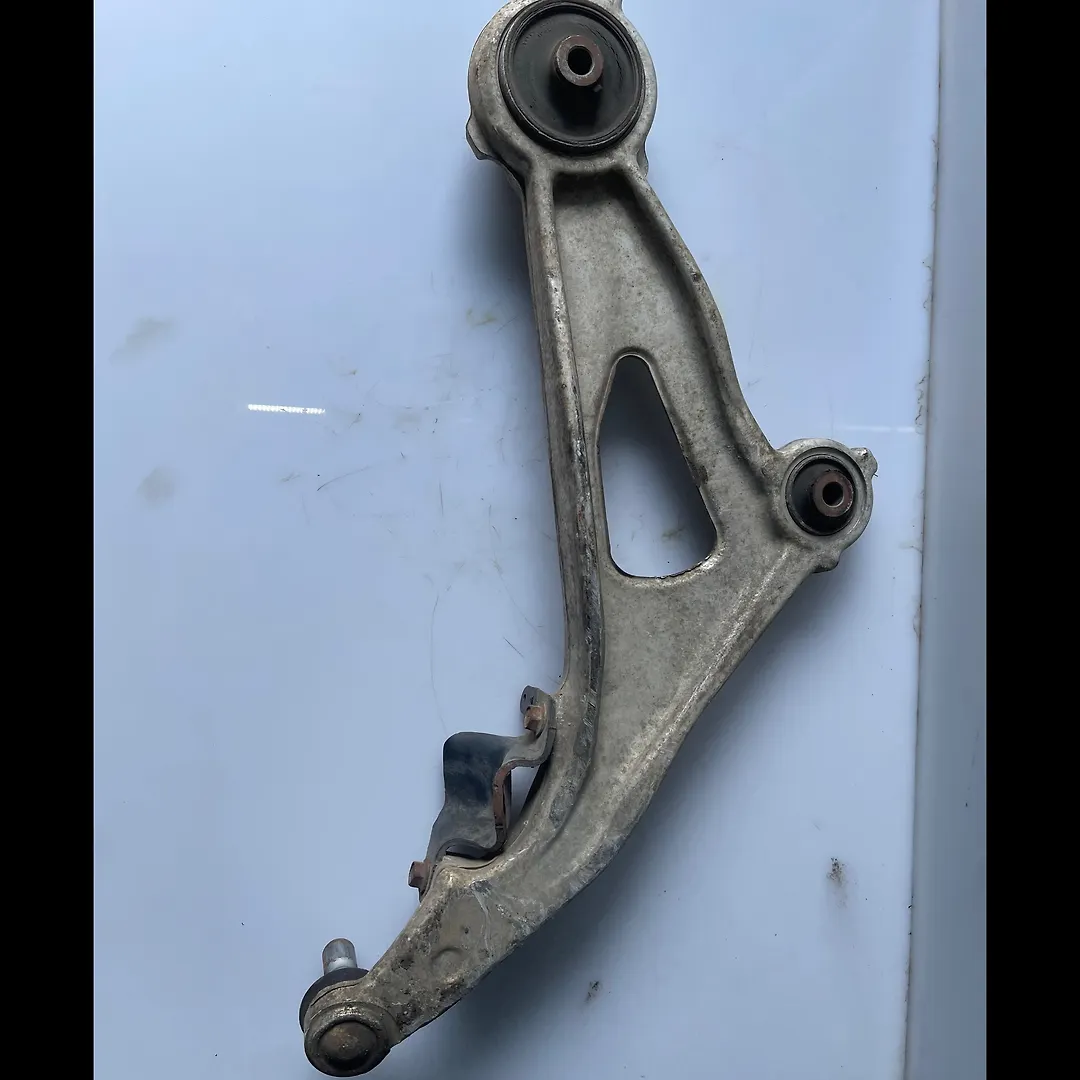 Lower arm (LH) - 2014 Nissan Pathfinder