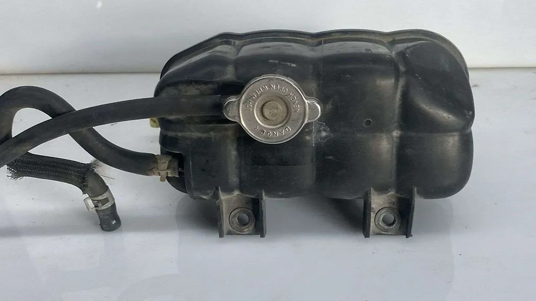 Radiator Water Bottle - 2011 Infiniti QX56
