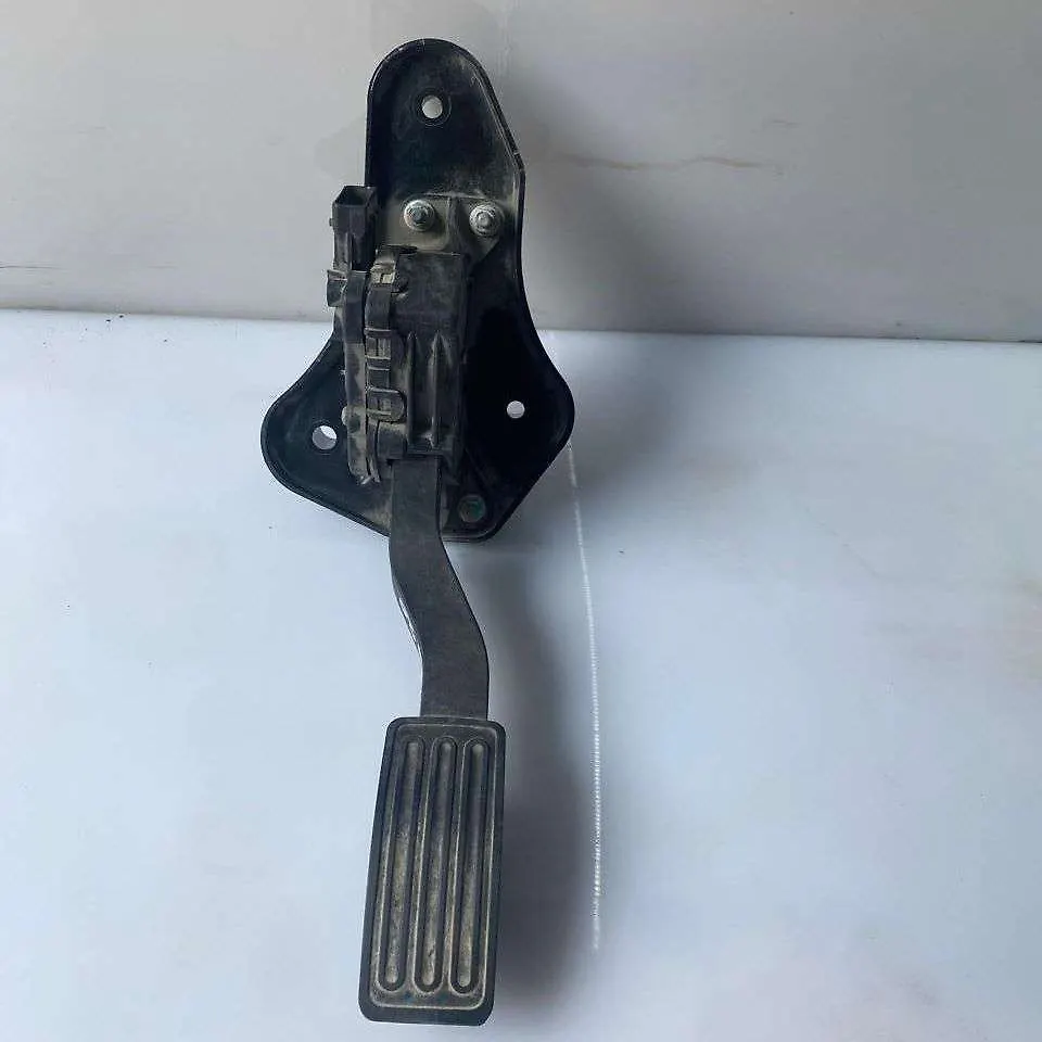 Accelerator pedal - 2012 Infiniti QX56