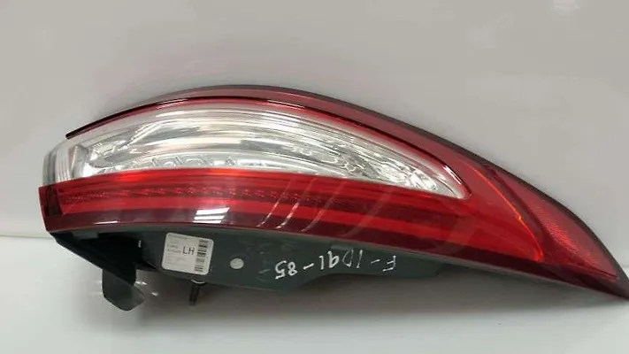 Tail Light (LH) - 2013 Ford Fusion