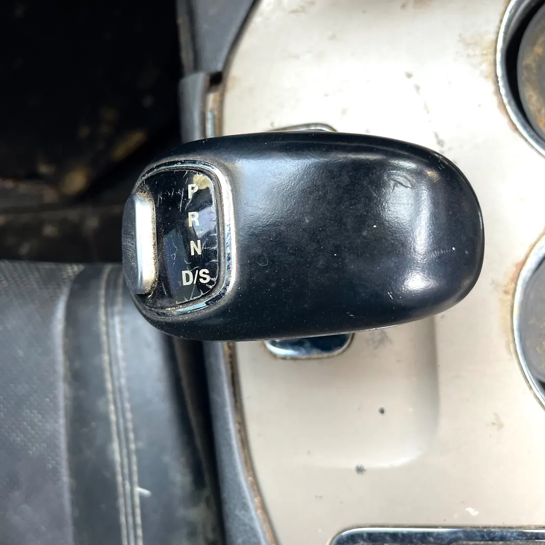 Gear Shift Knob(Automatic) - 2014 Jeep Grand Cherokee Limited