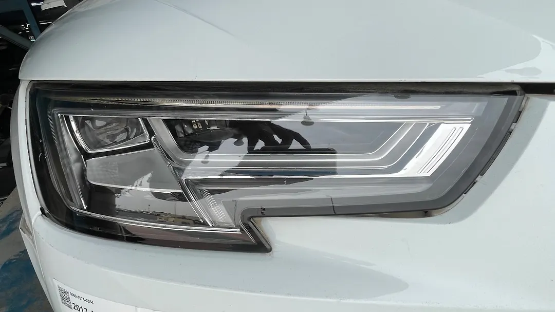 Headlight (RH) - 2017 Audi A4