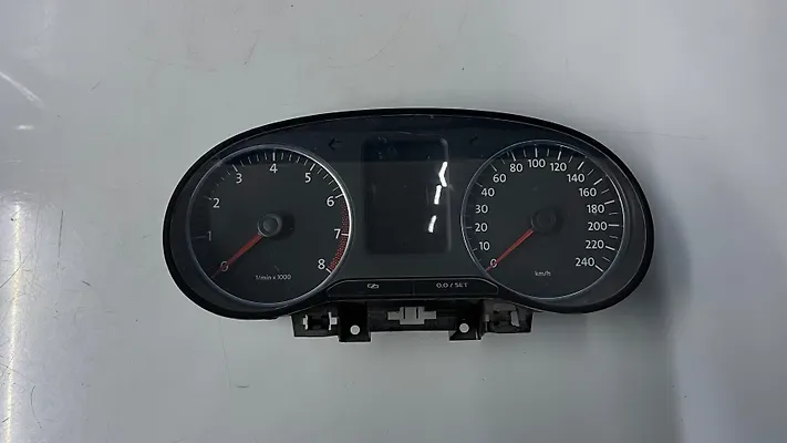 Speedometer - 2013 Volkswagen Amarok