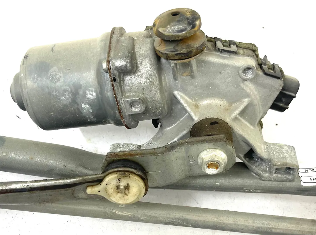 Windshield wiper motor - 2017 Cadillac XT5 Luxury