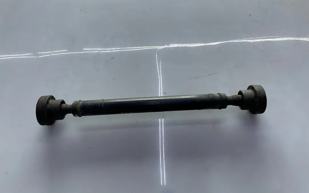 Front drive shaft - 2013 Land Rover RANGE ROVER