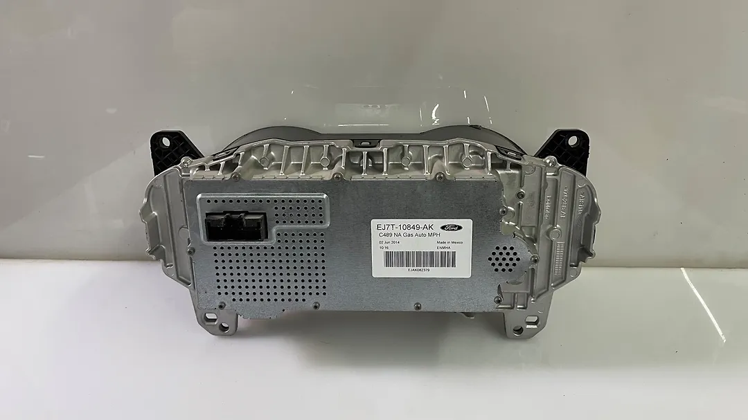 Speedometer - 2015 Lincoln MKC LS
