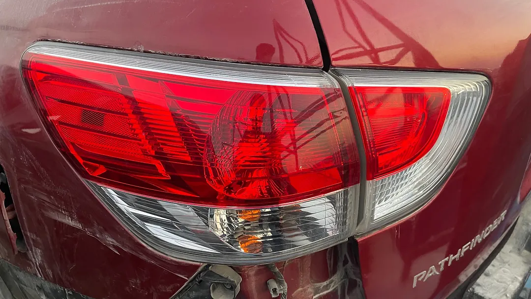 Tail Light (LH) - 2014 Nissan Pathfinder