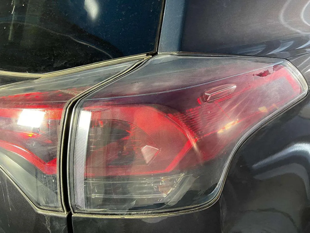 Tail Light (LH) - 2018 Toyota RAV4 2.5