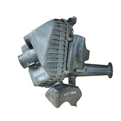 Air cleaner box - 2015 Chevrolet Traverse
