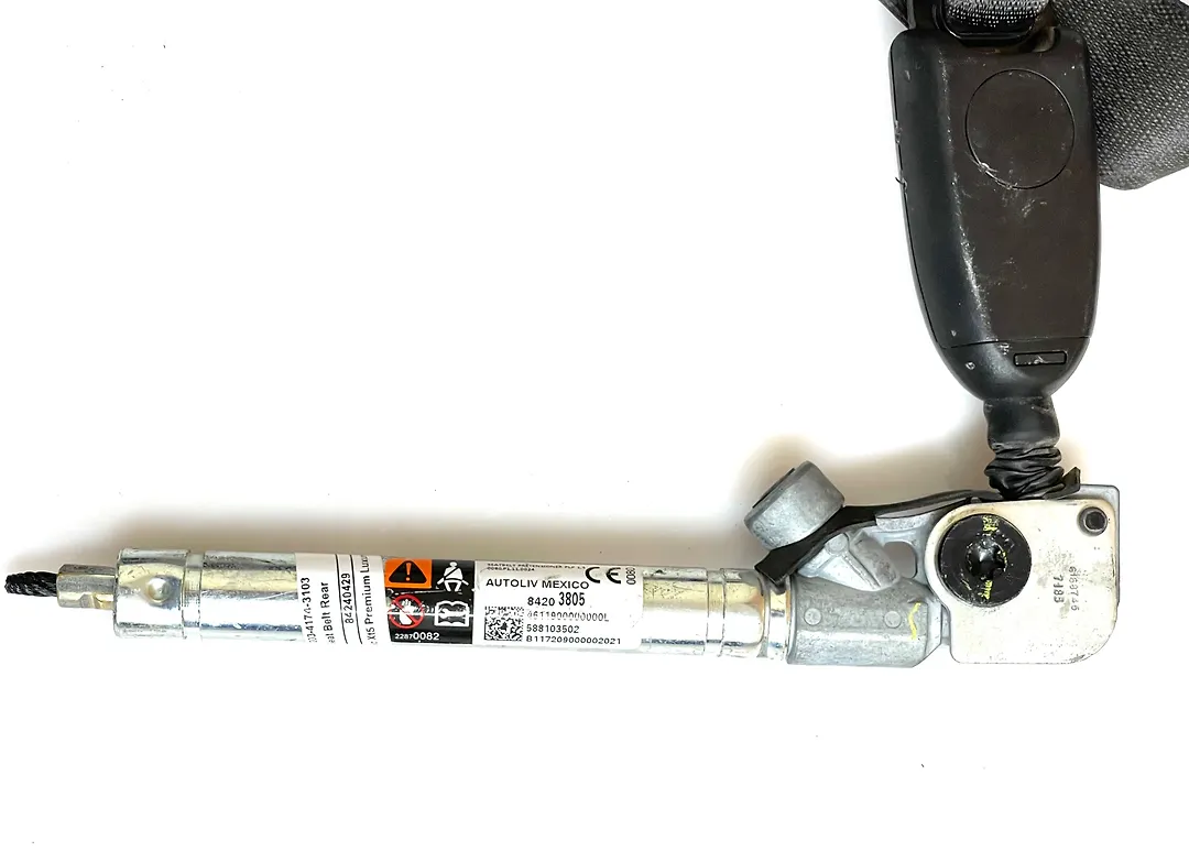 Seat belt rear - 2018 Cadillac XT5 Premium Luxury