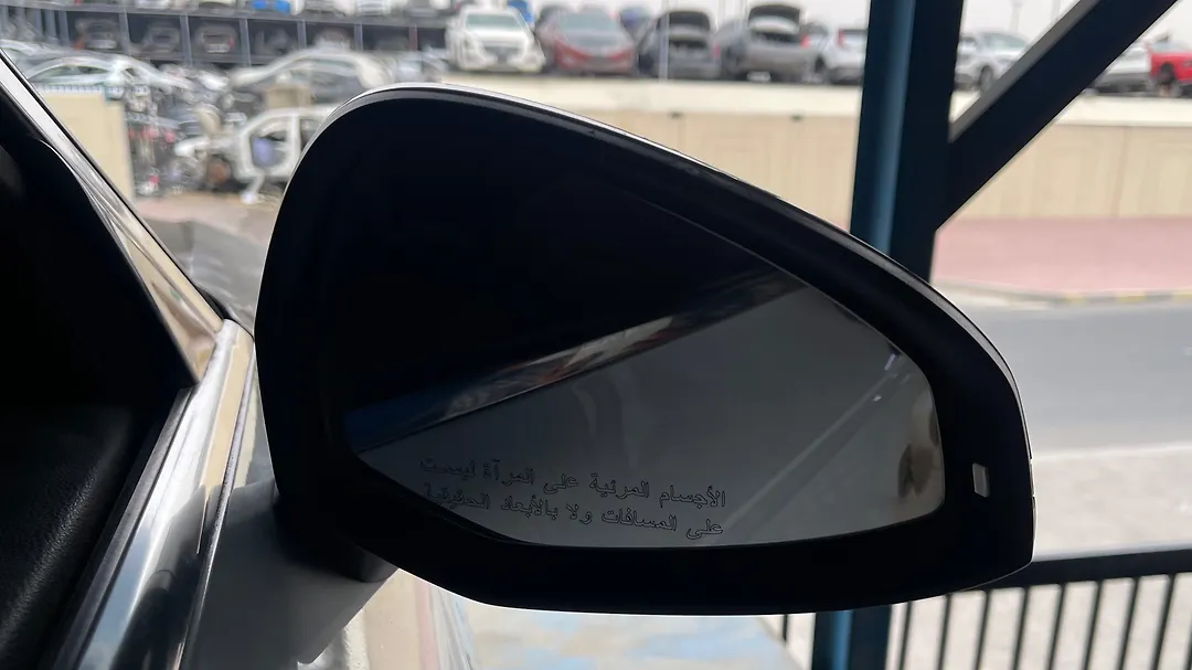 Side Mirror (RH) - 2017 Audi A4