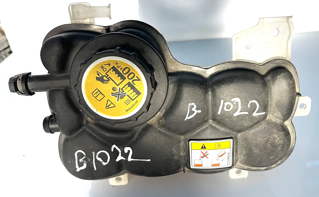 Coolant Water tank - 2017 Jaguar F-Pace