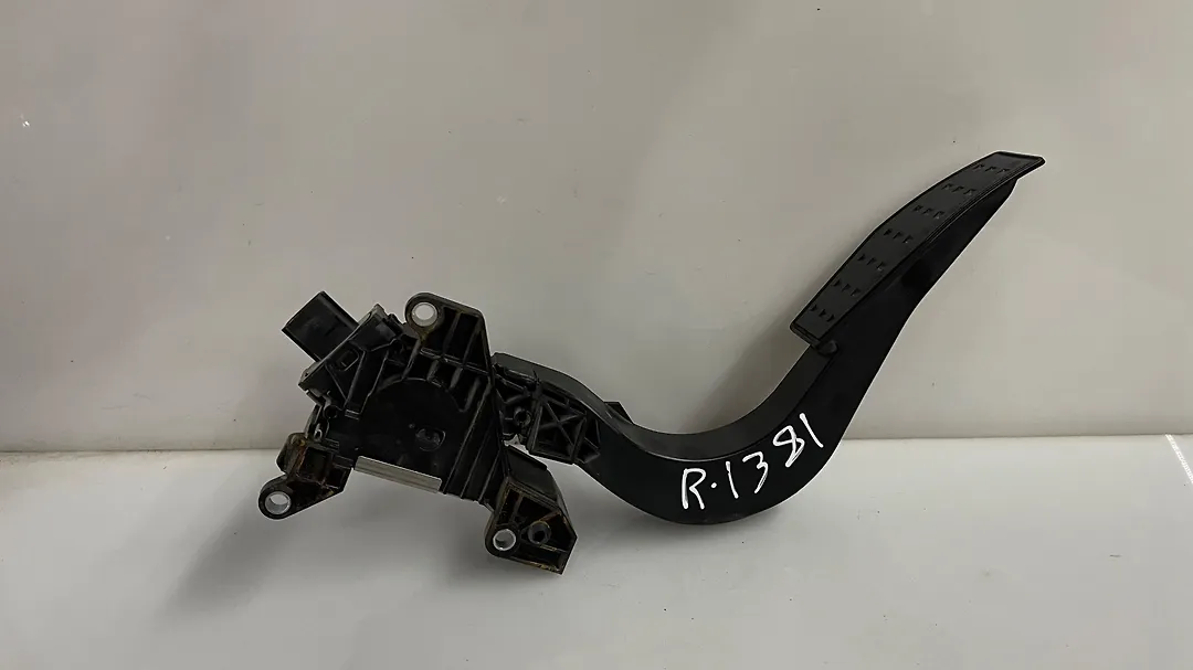 Accelerator pedal - 2021 Chevrolet Blazer 1LT
