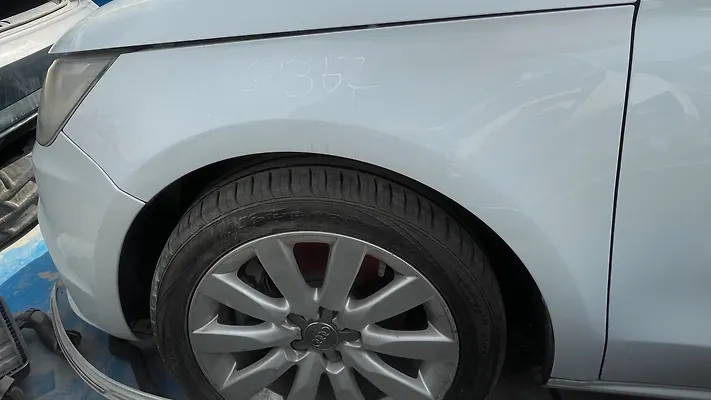 Fender (LHF) - 2012 Audi A1