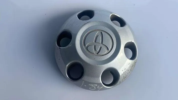 Wheel cover hubcap - 2021 Toyota Tacoma SR5