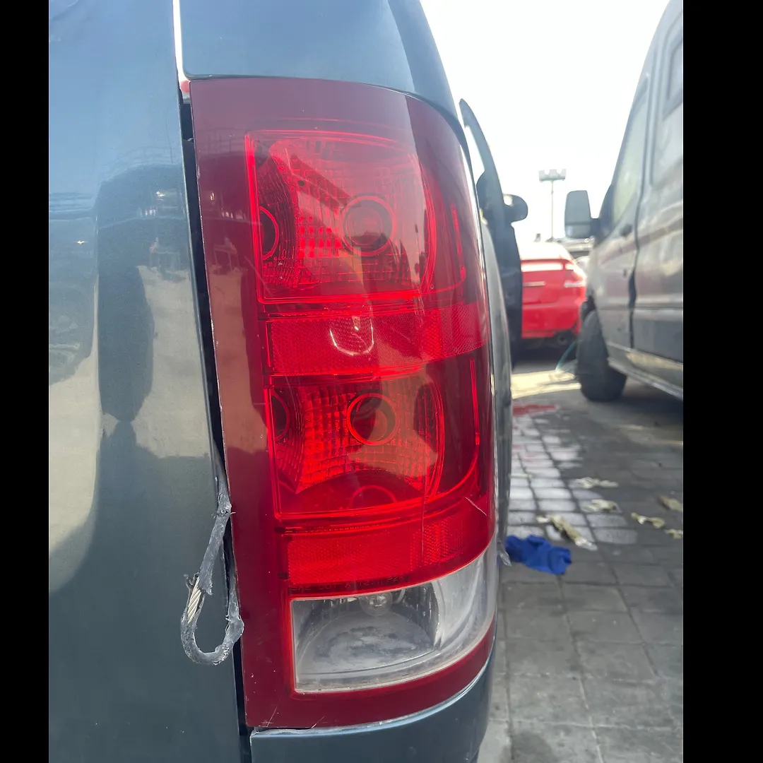 Tail Light (RH) - 2007 GMC Sierra 1500 (1/2 Ton)
