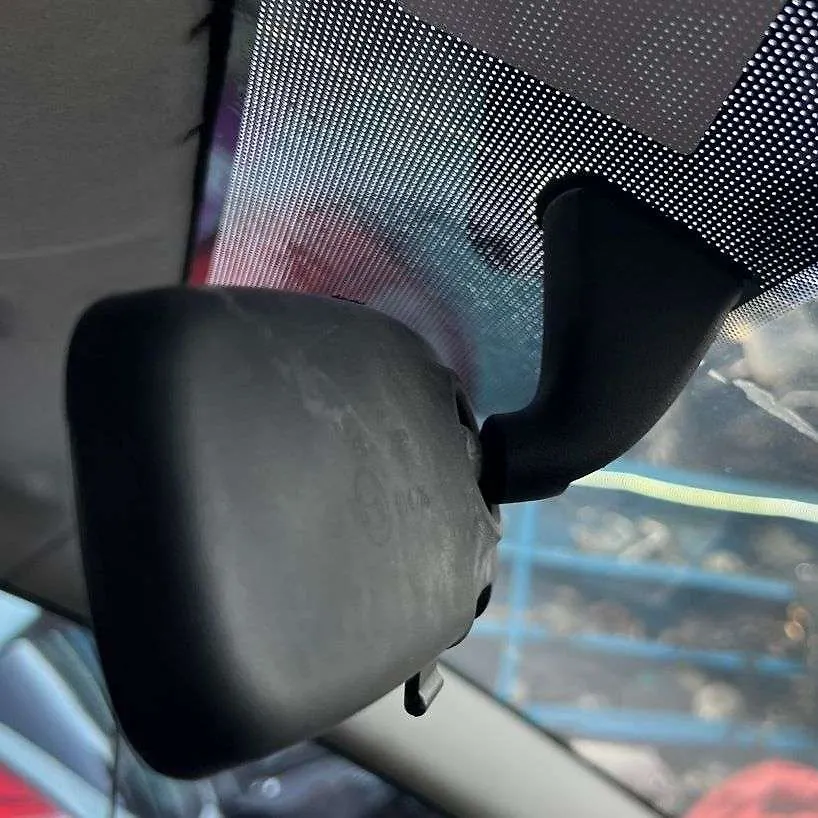 Rear view mirror - 2014 Ford Fiesta