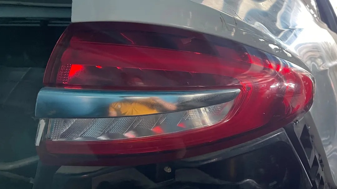 Tail Light (RH) - 2017 Ford Fusion