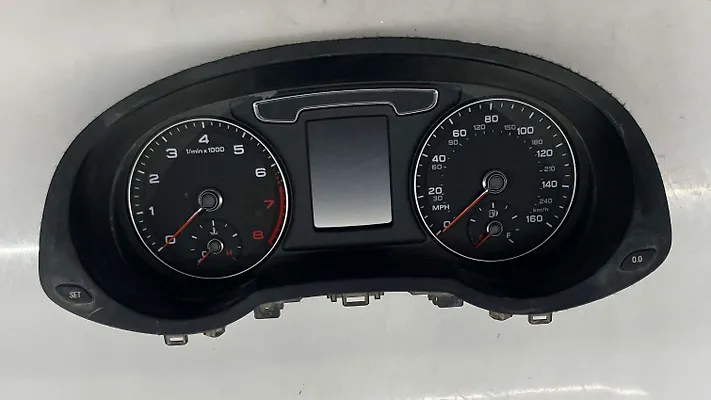 Speedometer - 2018 Audi Q3