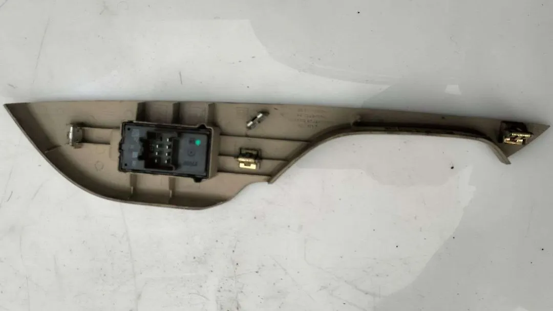Rear door switch - 2011 Cadillac SRX