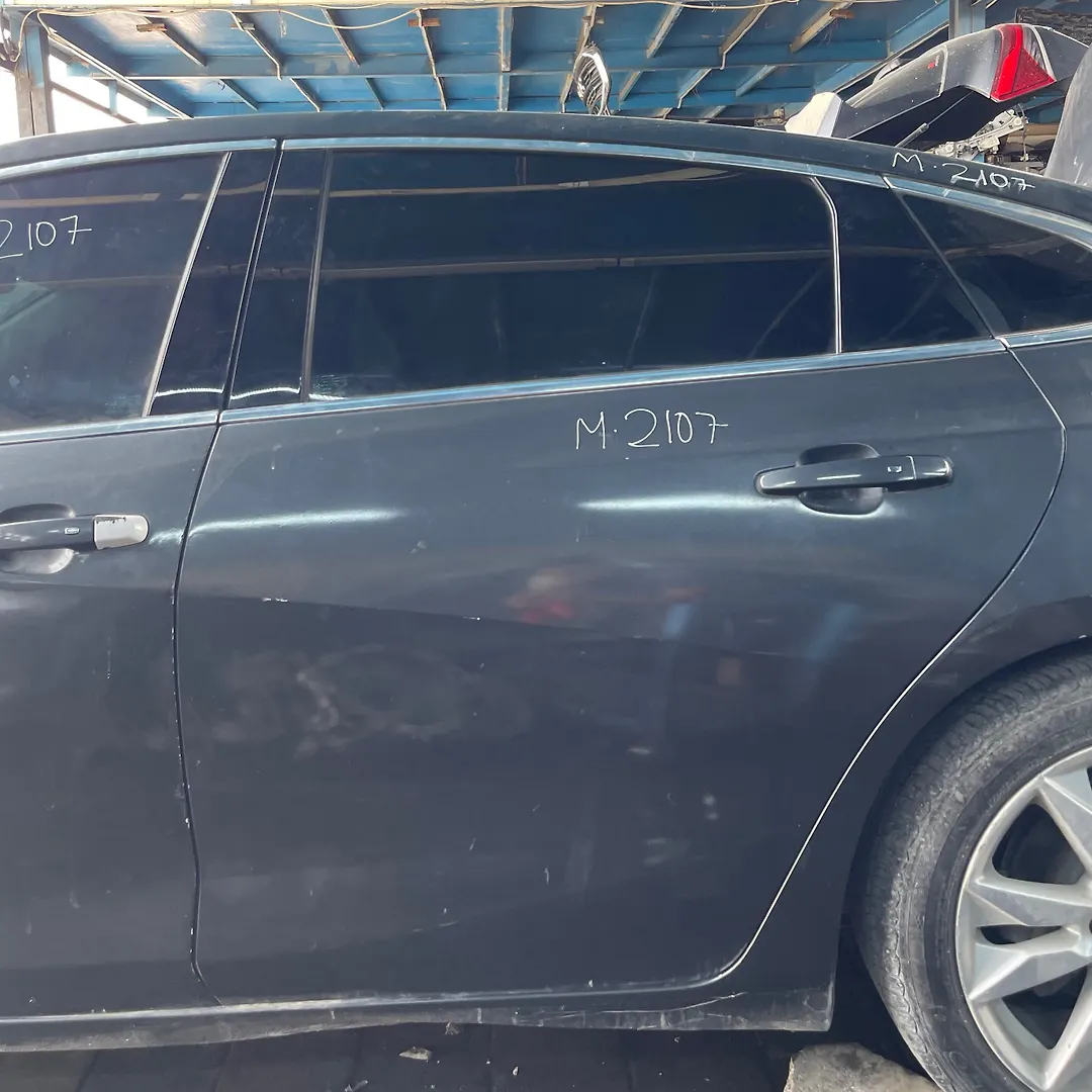 Door (LHB) - 2018 Chevrolet Malibu