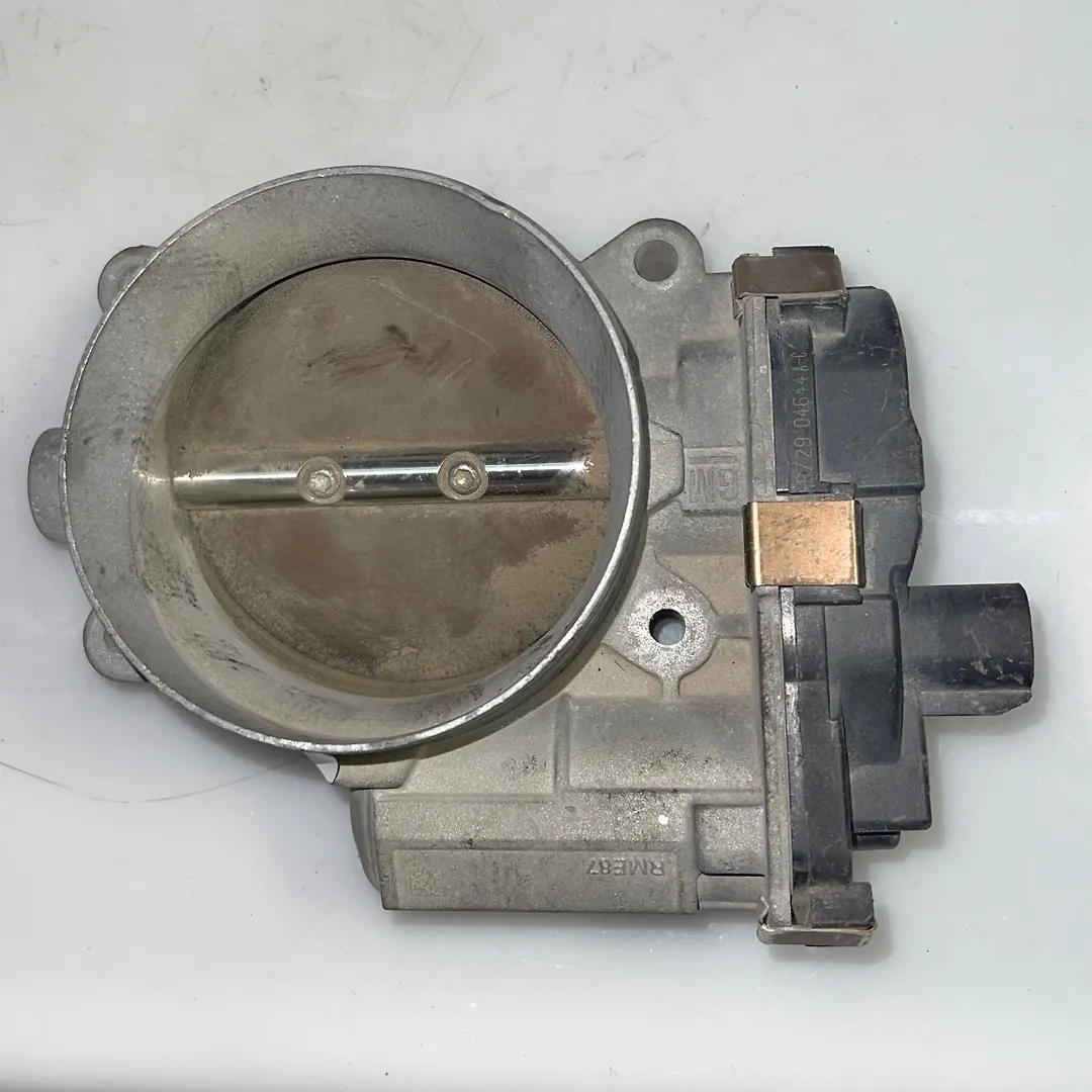 Throttle body - Sierra