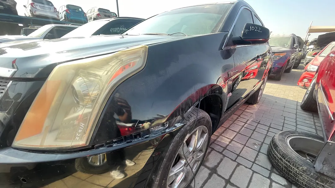 Fender (LHF) - 2010 Cadillac SRX Premium