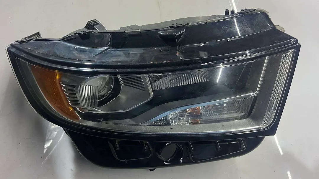 Headlight (RH) - 2017 Ford Edge